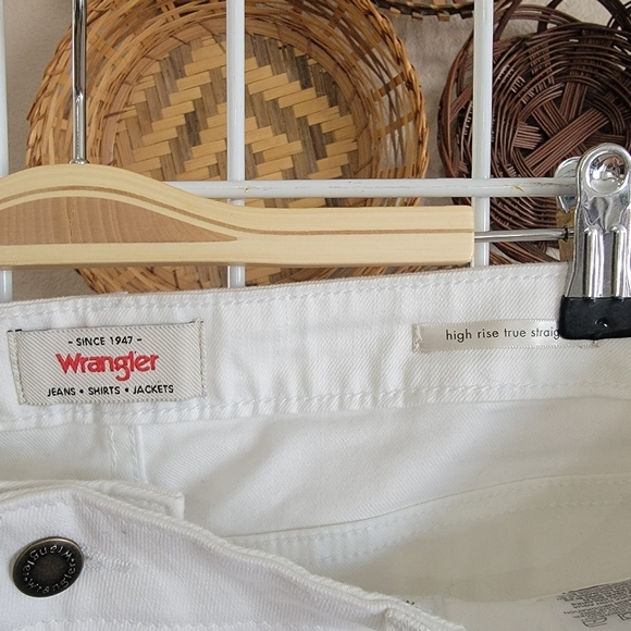 Wrangler White Distressed Jeans High Rise Crop Straight Sz 18 - Picture 4 of 7